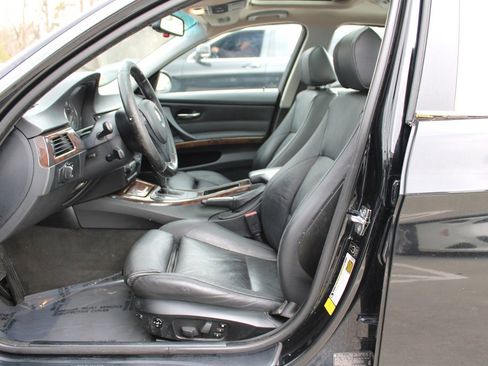 Used 2006 BMW 330i Sedan image 14
