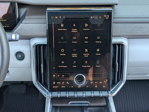 Used 2024 GMC Acadia Denali w/ Super Cruise Package image 27