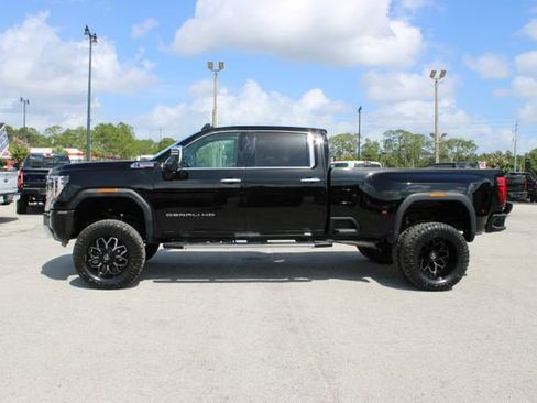 Used 2024 GMC Sierra 3500 Denali w/ Denali Reserve Package AWD/4WD image 6