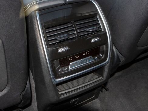 Used 2024 BMW X6 xDrive40i image 20