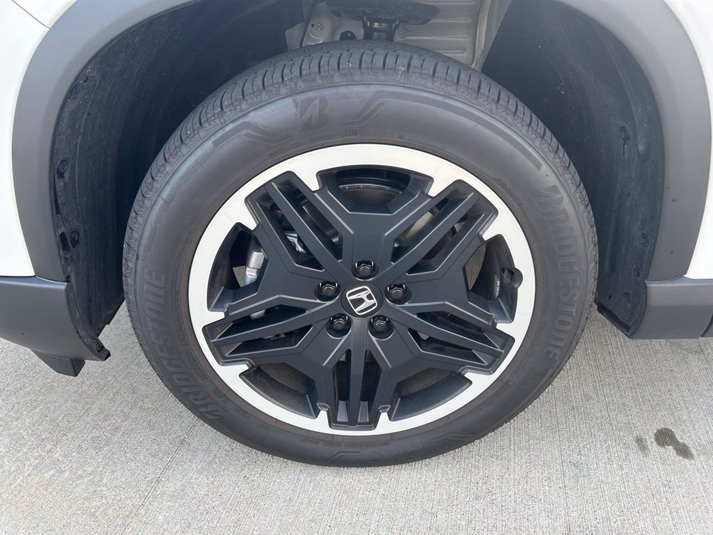 Used 2026 Honda Pilot Touring image 13