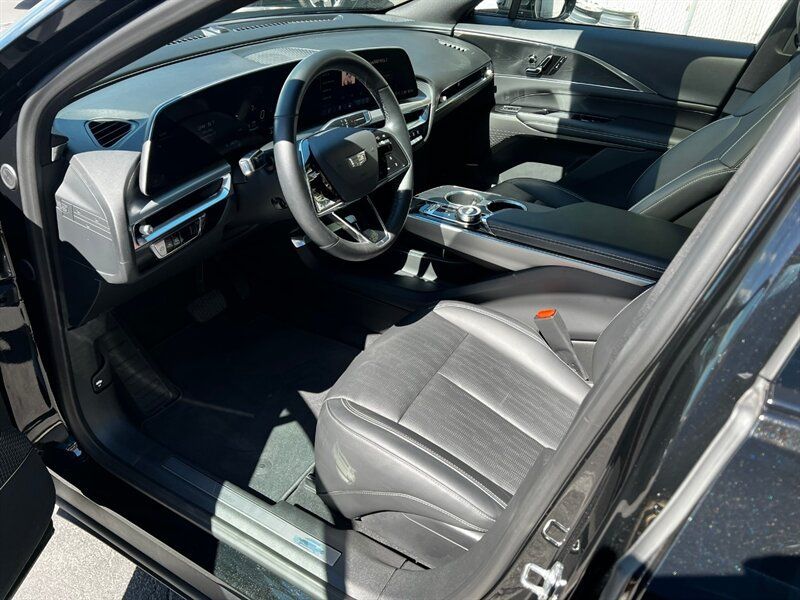Used 2024 Cadillac Lyriq Sport AWD/4WD image 15