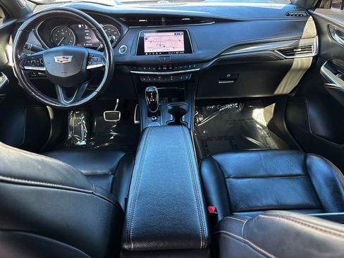 Used 2021 Cadillac XT4 Sport image 21