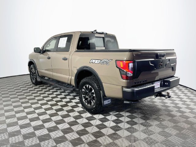 Used 2022 Nissan Titan PRO-4X w/ Pro-4x Convenience Package AWD/4WD image 6