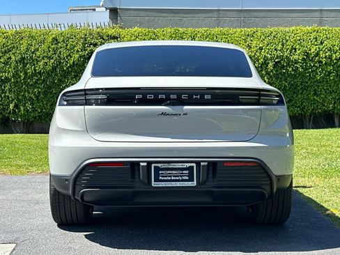 New 2026 Porsche Macan 4 Electric AWD/4WD image 7