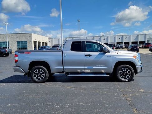 Used 2015 Toyota Tundra SR5 w/ TRD Off Road Package AWD/4WD image 5