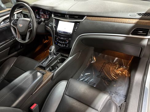 Used 2018 Cadillac XTS Luxury image 40
