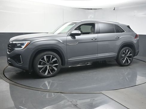 New 2026 Volkswagen Atlas Cross Sport SEL Premium R-Line AWD/4WD image 4