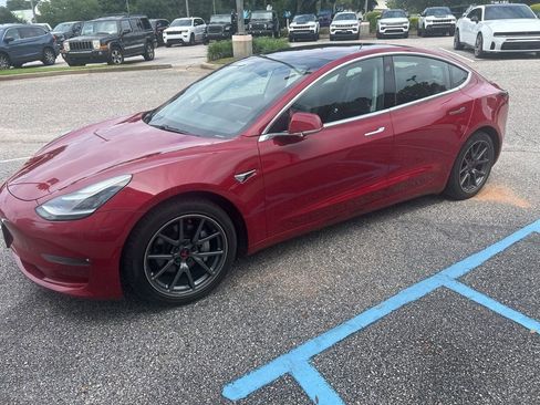 Used 2018 Tesla Model 3 Long Range AWD/4WD image 3