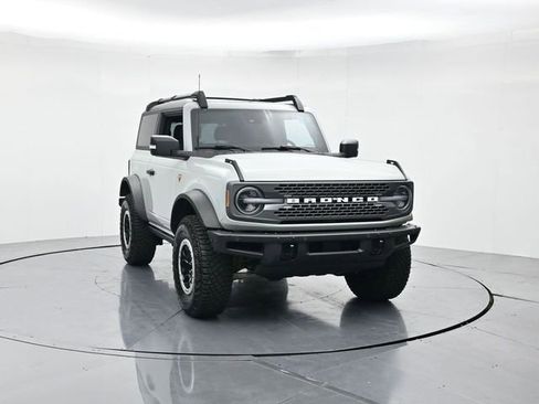 Certified 2023 Ford Bronco Badlands image 4