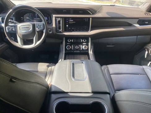 Used 2022 GMC Yukon Denali image 34