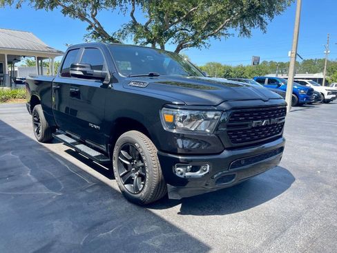 Used 2022 RAM 1500 Big Horn AWD/4WD image 3