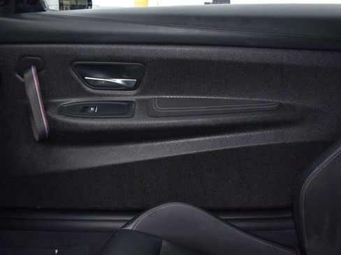 Used 2019 BMW M4 CS w/ Executive Package image 23