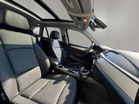 Used 2013 BMW X1 sDrive28i RWD image 16