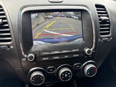 Used 2018 Kia Forte LX w/ LX Popular Package image 33