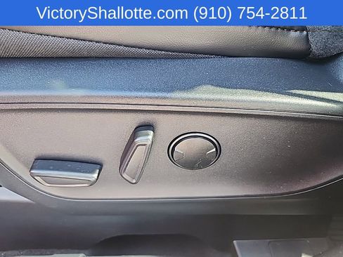 Used 2025 Ford Escape ST-Line w/ Tech Pack #1 FWD image 20