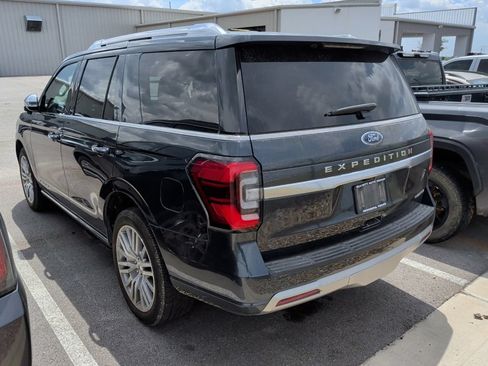 Used 2023 Ford Expedition Platinum RWD image 4