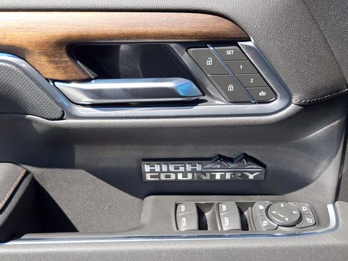 New 2026 Chevrolet Silverado 1500 High Country w/ High Country Premium Package AWD/4WD image 16