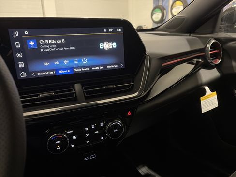 New 2026 Chevrolet Trax RS w/ Sunroof Package image 24