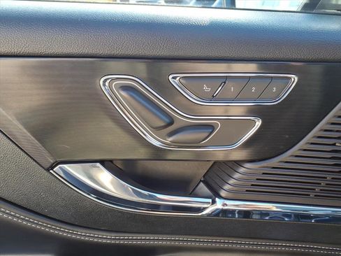 Certified 2022 Lincoln Corsair Reserve w/ Equipment Group 201A image 19