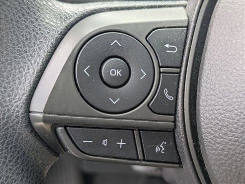 Used 2022 Toyota Corolla LE w/ LE Convenience Package FWD image 13