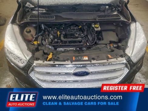 Used 2019 Ford Escape SE image 23