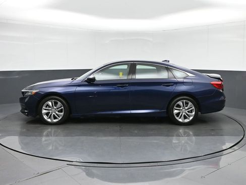 Used 2018 Honda Accord LX image 4