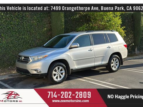 Used 2011 Toyota Highlander 2WD w/ Tech Pkg image 12