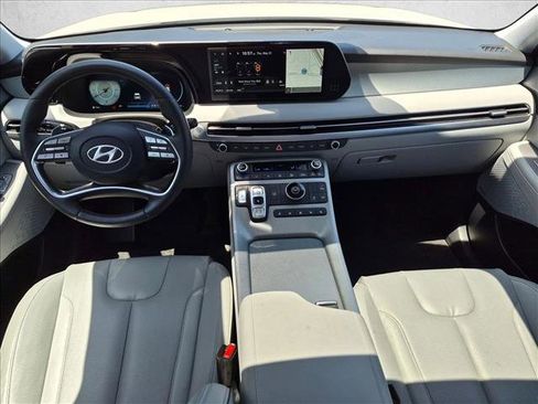 Used 2023 Hyundai Palisade SEL FWD image 17