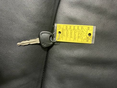 Used 2006 Hyundai Sonata V6 FWD image 25