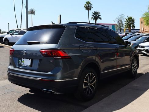 Used 2018 Volkswagen Tiguan SE w/ Panoramic Sunroof Package image 13