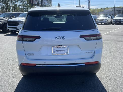 Used 2025 Jeep Grand Cherokee L Limited w/ Luxury Tech Group II image 7