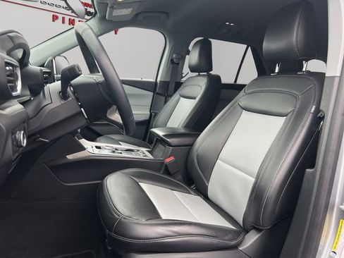 Used 2024 Ford Explorer XLT w/ Equipment Group 202A image 11