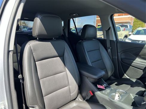 Certified 2022 GMC Terrain SLT image 27