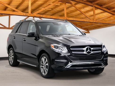 Used 2018 Mercedes-Benz GLE 350 image 3
