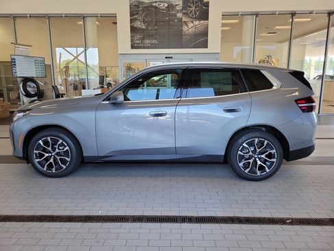New 2026 BMW X3 xDrive30i w/ Convenience Package AWD/4WD image 2