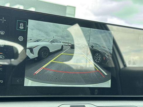 New 2025 Kia K4 EX image 23