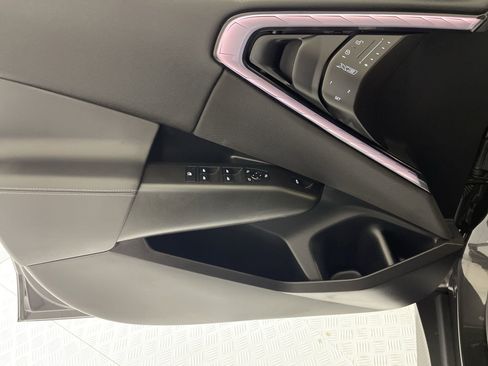 Used 2025 BMW X3 xDrive30i w/ Premium Package image 12