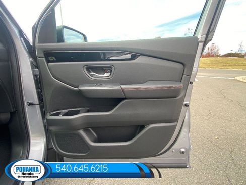 New 2025 Honda Pilot TrailSport image 33