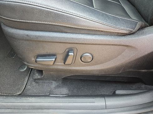 Used 2022 Kia Telluride EX w/ EX Premium Package image 32