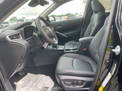 New 2026 Toyota Corolla Cross XLE FWD image 11