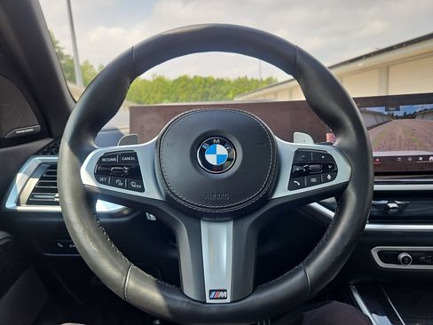 Used 2025 BMW X5 xDrive40i w/ Executive Package AWD/4WD image 35
