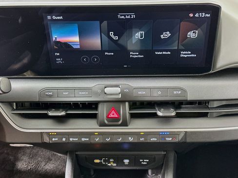 Used 2025 Kia K4 FWD image 23
