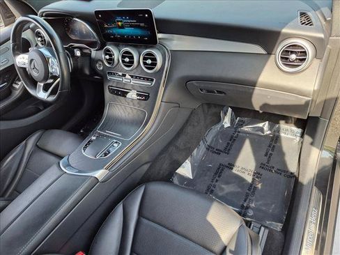 Used 2022 Mercedes-Benz GLC 300 image 19