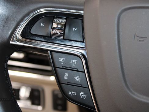 Used 2023 Lincoln Navigator Reserve AWD/4WD image 42