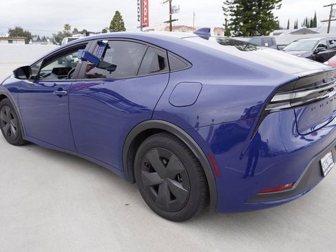 Used 2023 Toyota Prius Prime SE image 5