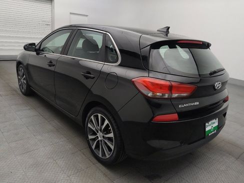 Used 2018 Hyundai Elantra GT image 5