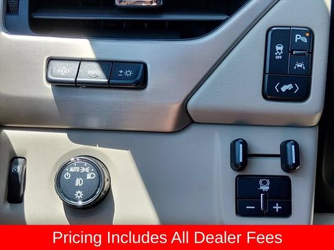Used 2019 GMC Yukon XL Denali RWD image 25