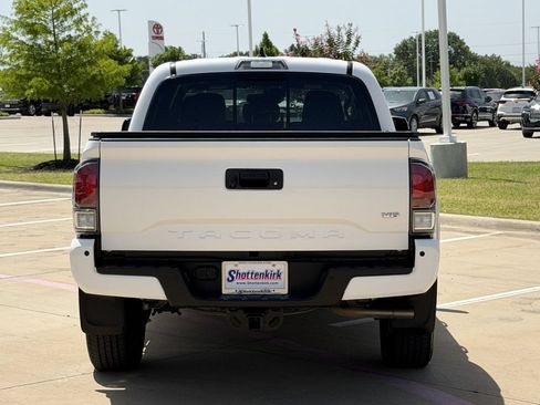 Used 2023 Toyota Tacoma Limited RWD image 5