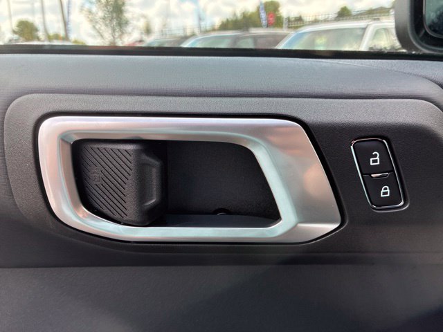 New 2026 Ford Bronco Raptor w/ Interior Carbon Fiber Pack AWD/4WD image 19